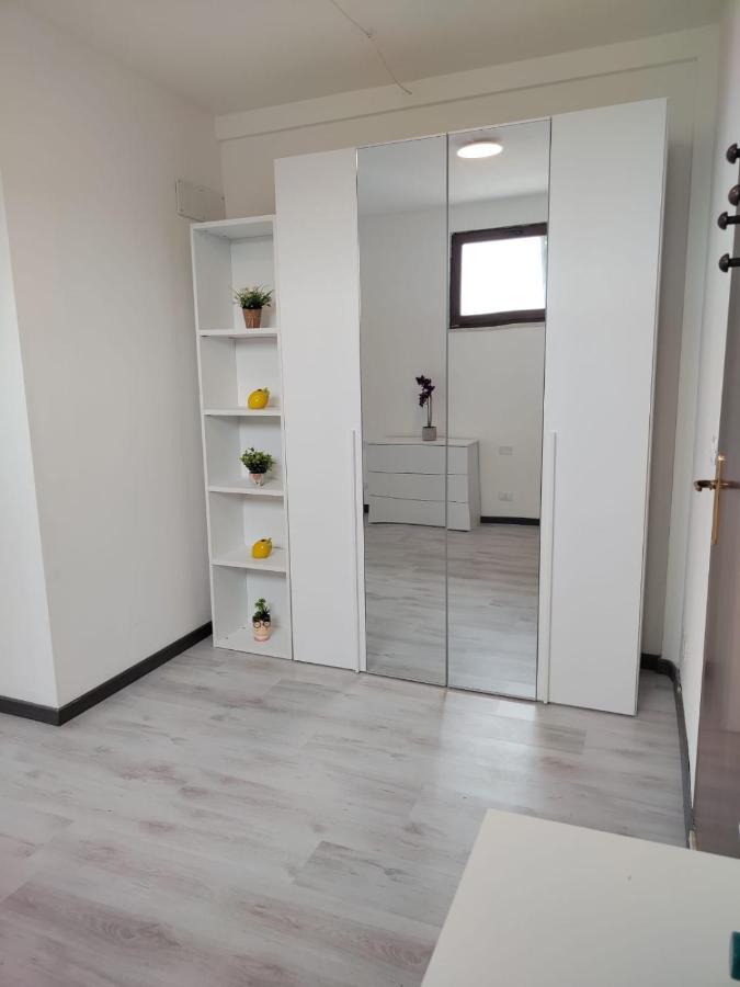 Sweet Apartments Peschiera del Garda Exterior photo