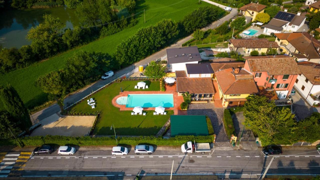 Sweet Apartments Peschiera del Garda Exterior photo